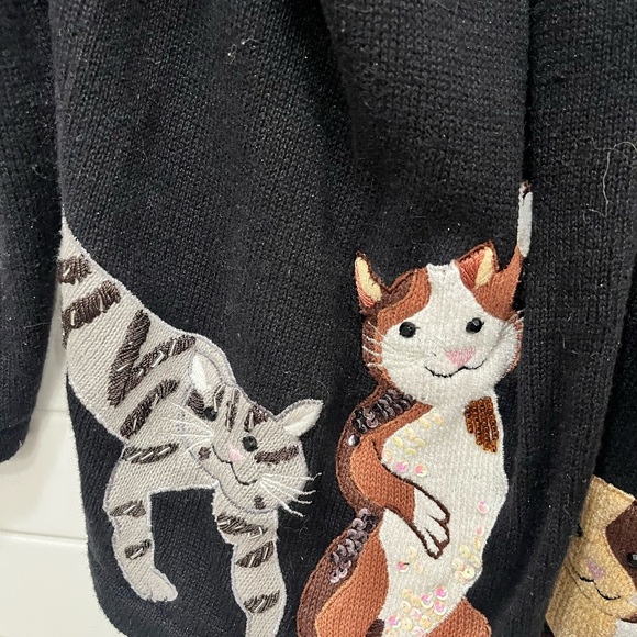 The Quacker Factory Woman's 1XL Button Down Cardigan Sweater CATS Black Cream - Picture 6 of 11